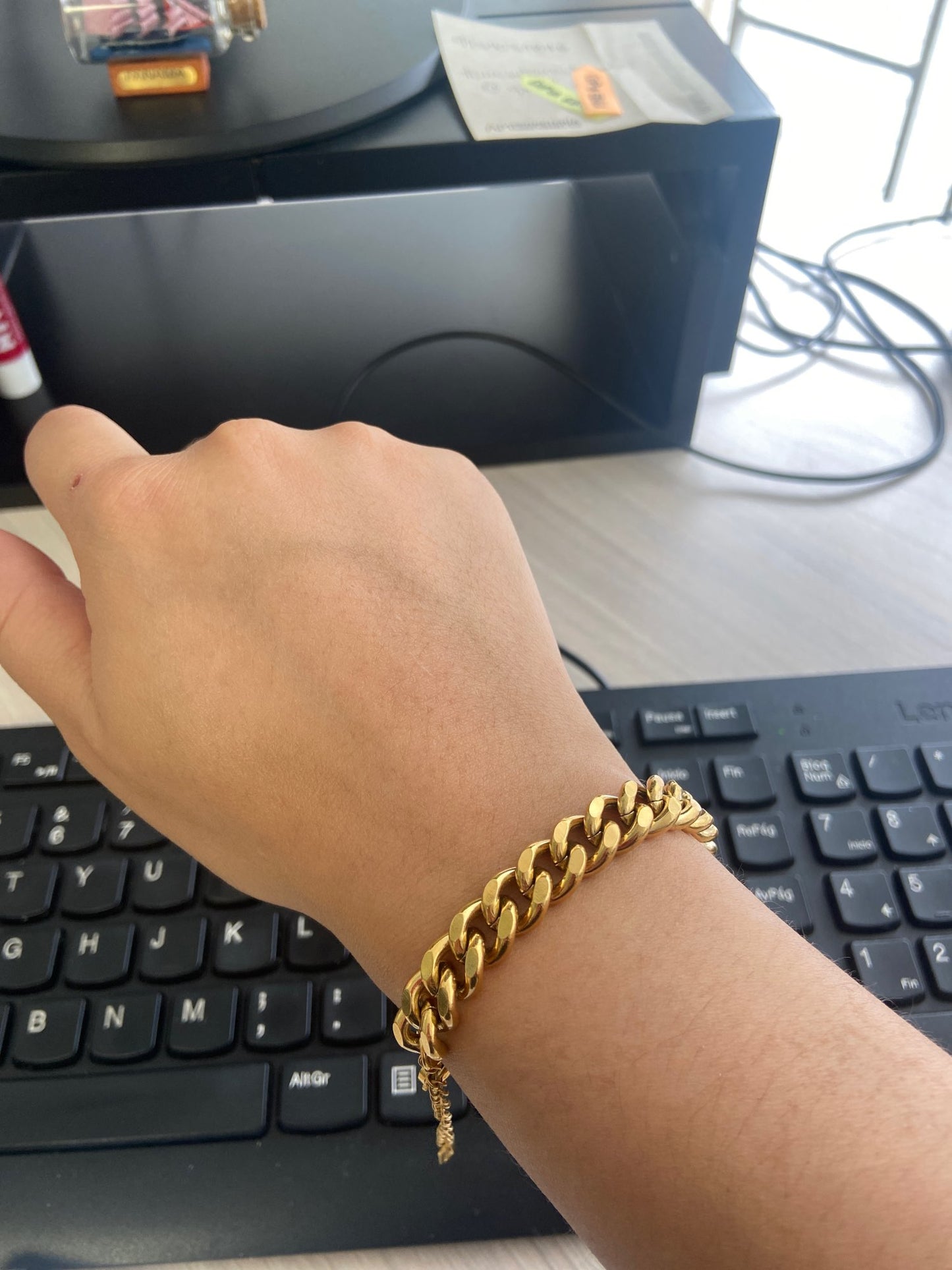 Pulseira Bracelete em aço inoxidável 316l, elos dourados Caru Store