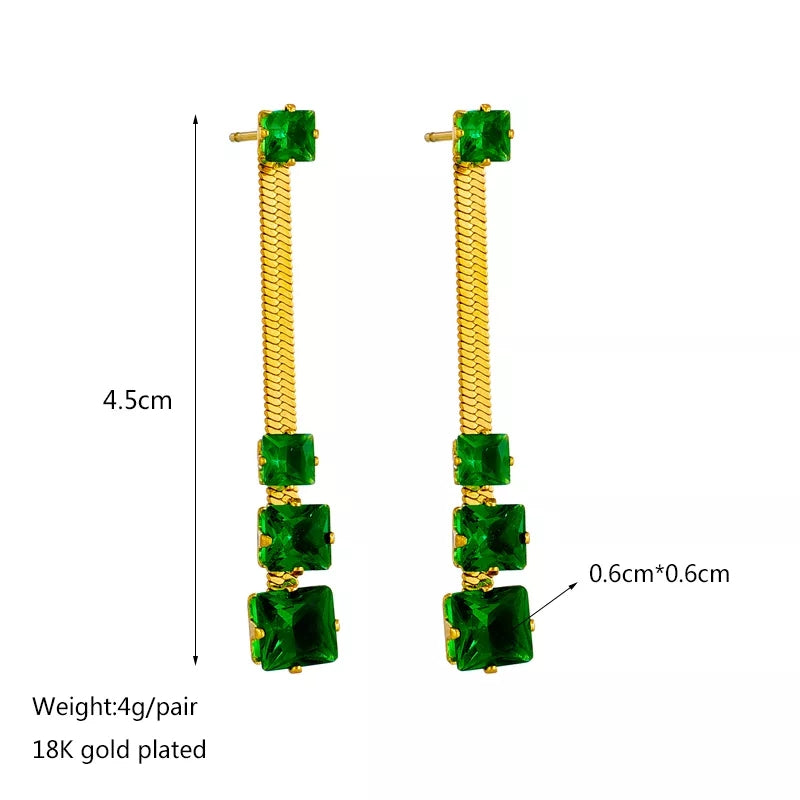 Brincos em aço inoxidávil 316l com cristal verde Caru Store