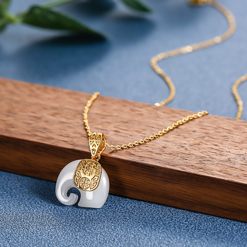 Dieyuro Jade Elefante de aço inoxidável 316L Caru Store