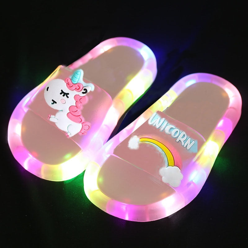 Chinelo desenhos animados com led para crianças CaruStore