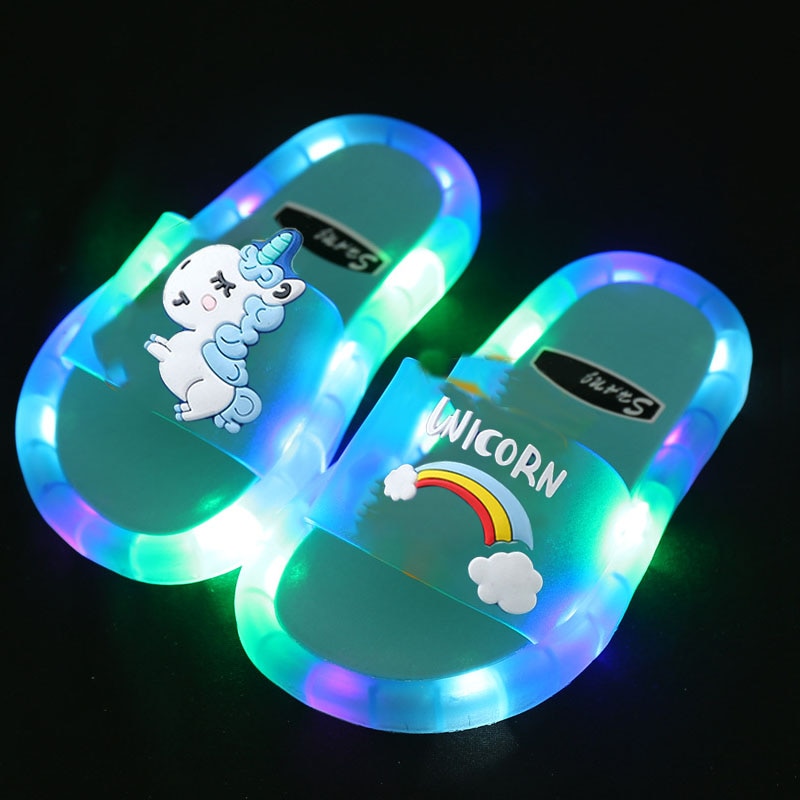 Chinelo desenhos animados com led para crianças CaruStore