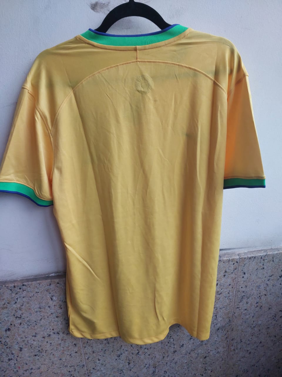 Camisa Brasil Amarela P *** pronta entrega *** Caru Store